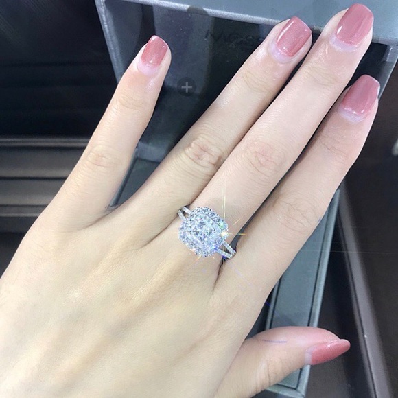 New Luxury solid 925 sterling silver Diamond Ring - Picture 8 of 8